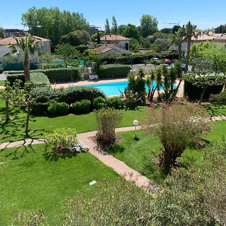De Standing Climatise, Avec Piscine, Proche De La Apartament Fréjus