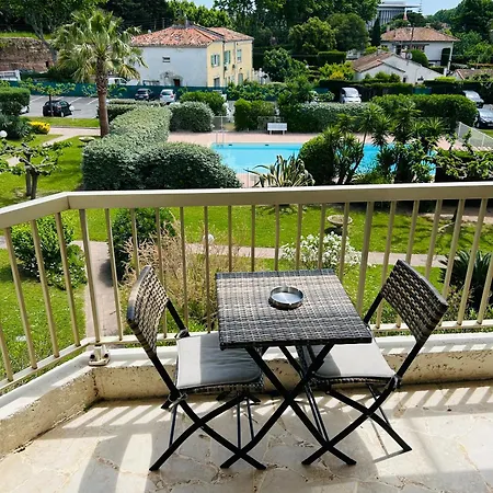 Апартаменты De Standing Climatise, Avec Piscine, Proche De La *